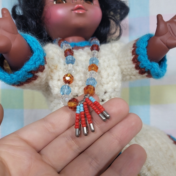Vintage Native indigenous doll Regal Toy Canada open close eyes crochet dress - Picture 5 of 9